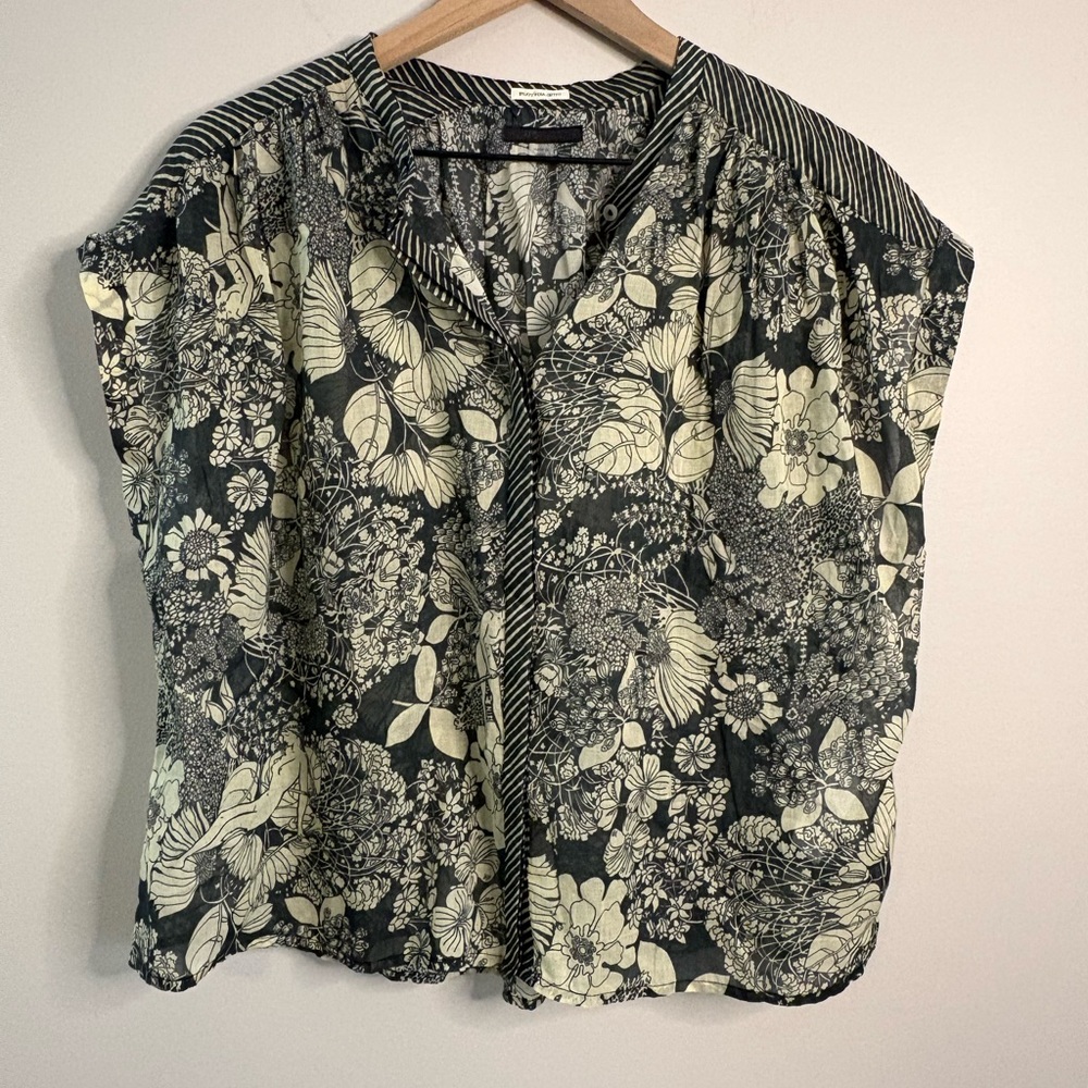 Women’s MOTHER “The Slow Ride Buttondown Blouse" size M